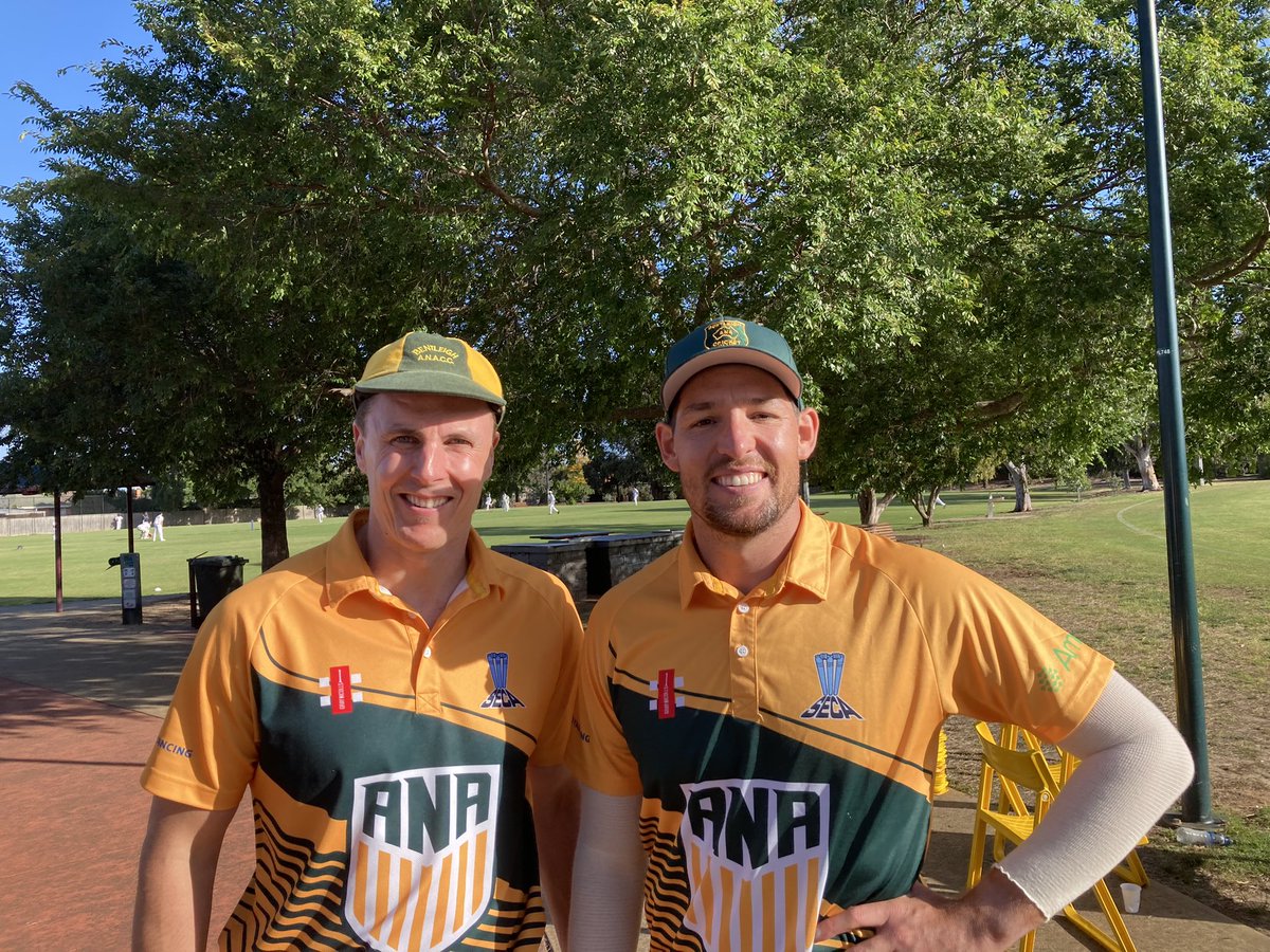 A good day back in local cricket for Arryn Siposs, who joined Matthew Lloyd in Bentleigh ANA's team in <a href="/SECAcricket/">SECA</a>'s Longmuir Shield. He took 1-15 off five overs as ANA (7-227) routed East Sandringham (9-113).