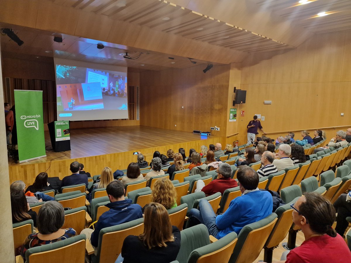 Monica_MorenoMM's tweet image. Gràcies...Gracias...Thank you!!!
#microbitlivebarcelona #microbitLIVE
@microbit_edu @SistemaTHEAD