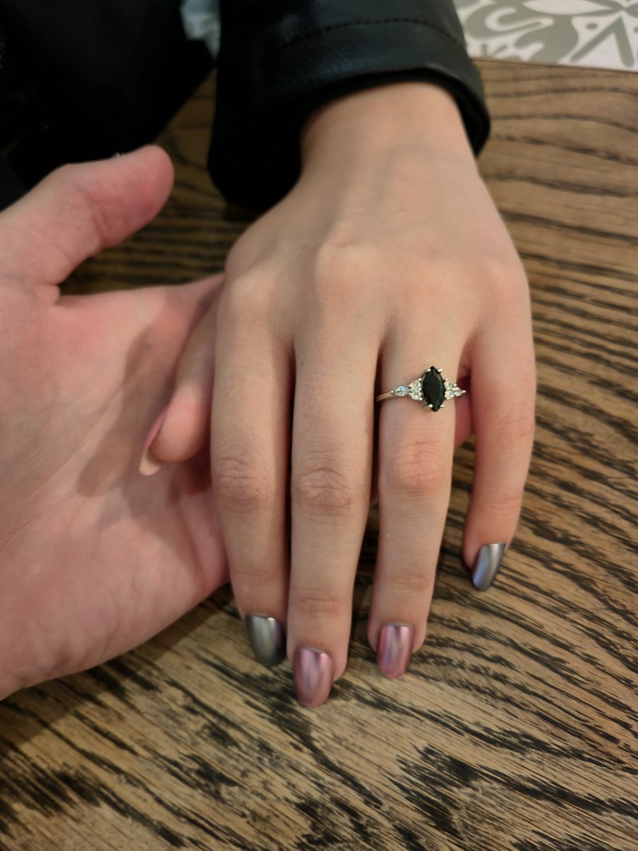 Sean van Niekerk tweet media