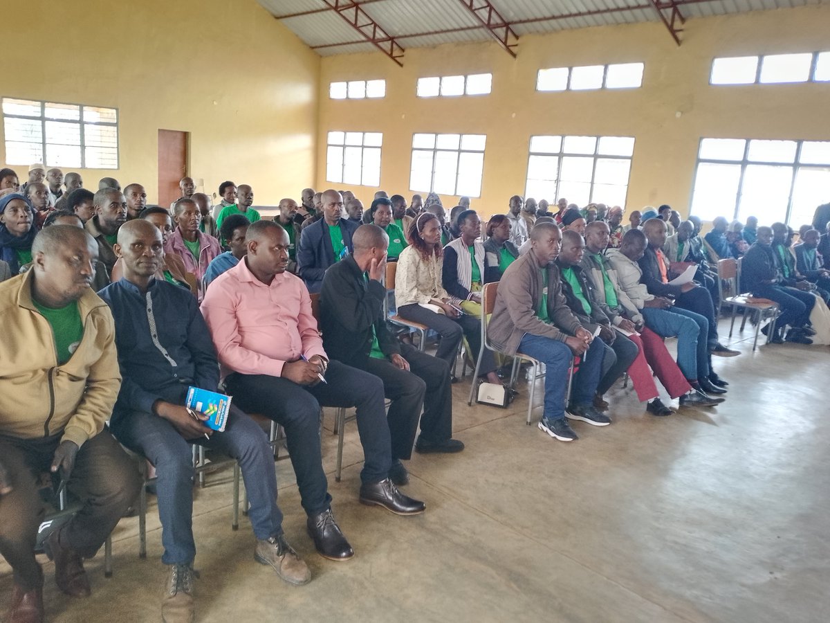 GatsiboS's tweet photo. Uyu munsi mu murenge @GatsiboS hateranye inteko rusange y'UMURAGE SACCO ikaba yari igamije gutora komite Nyobozi na Komite Ngenzuzi b'umurenge SACCO ya Gatsibo.
@GatsiboDistrict 
@RwandaEast 
@CentralBankRw https://t.co/3ILN3R9mzT