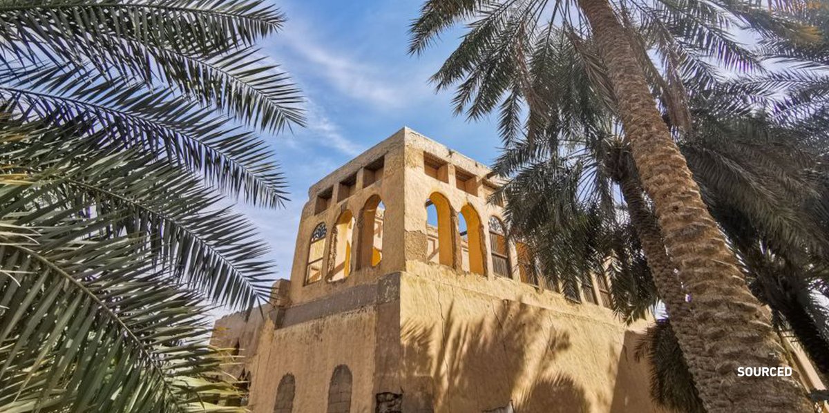 saudiarabia's tweet photo. Located in Eastern #SaudiArabia and surrounded by beautiful palm trees, Mardhyah Palace in Al-Ahsa is a two-story palace in which King Abdulaziz would spend his leisure time during his travels to the Eastern part of the Kingdom. #Saudi https://t.co/xlGZmJA6ar