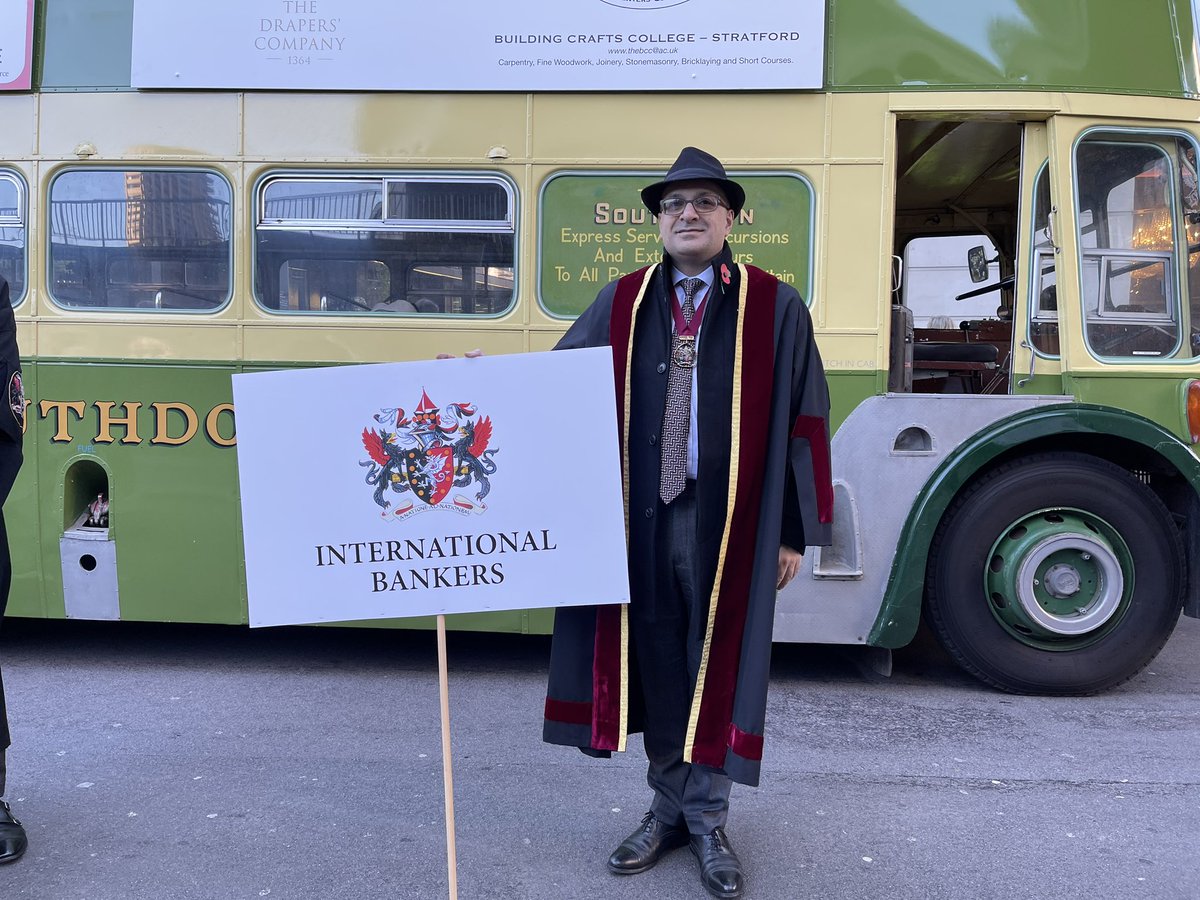A real honour to be representing the Worshipful Company of International Bankers as Junior Warden in Lord Mayor’s show alongside the Master, other Wardens and Liverymen in the parade for my dear friend Professor Michael Mainelli who is the 695th Lord Mayor of the City of London