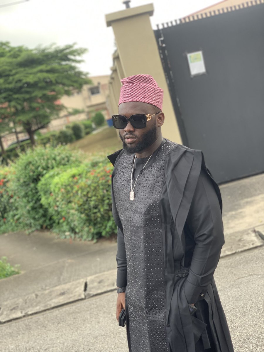ToluTeee's tweet photo. Love the odds stack against me cos the payout is better.

#MLforever #WeddingGuest #Owanbe https://t.co/QR03kXNv9C