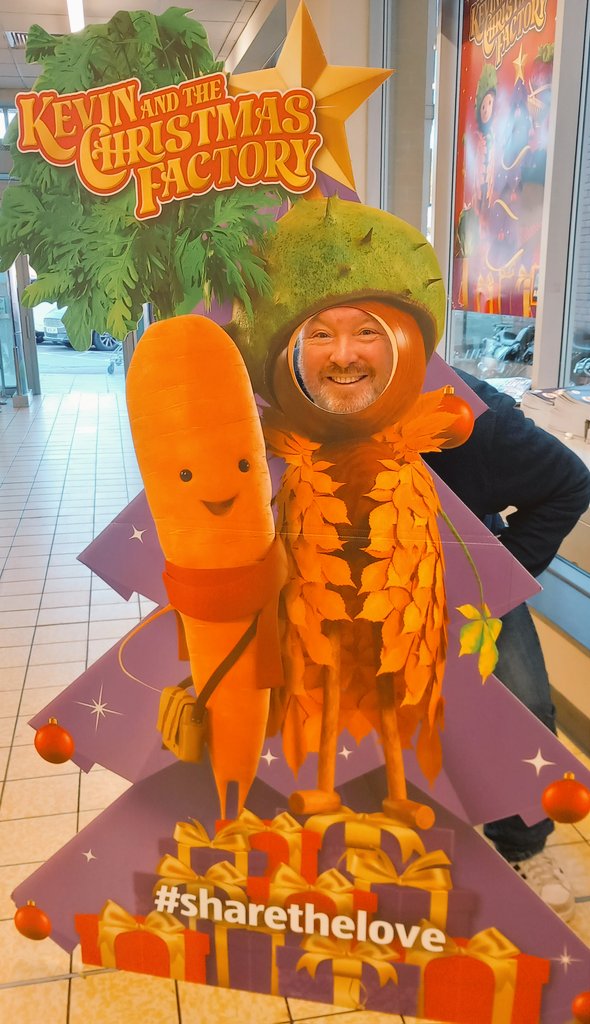 Release the child in you 🤩
Me and Kevin getting in the Christmas spirit 🎄🥕🎁✨️ at Stockton Heath Aldi 🤪
#sharethelove