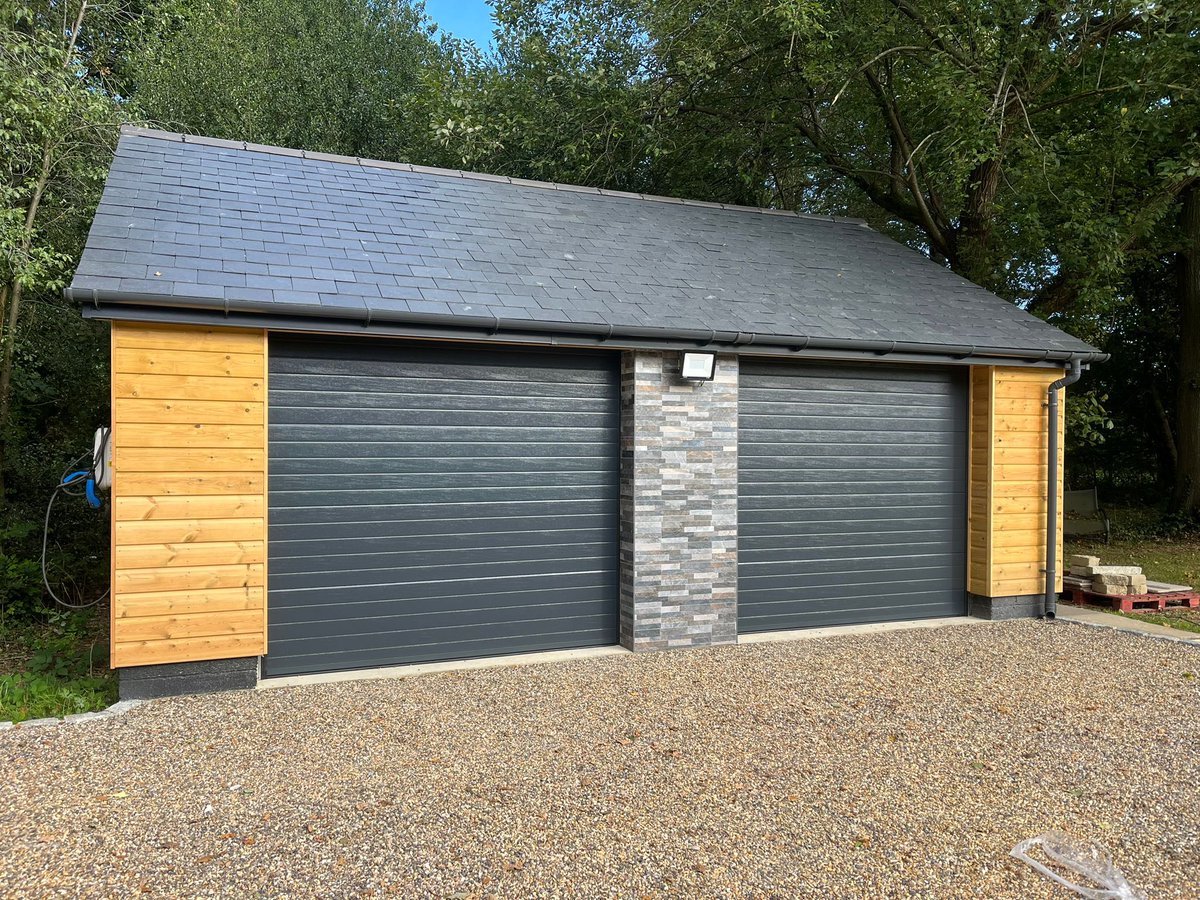 endurofence's tweet photo. Don’t be made a monkey out of by buying cheap roller doors, a secure, 40mm insulated sectional door is the wise choice and we will professionally install from only £895. Compare us, don’t buy twice, to qualify please follow, like and share https://t.co/L1gKcceBLD