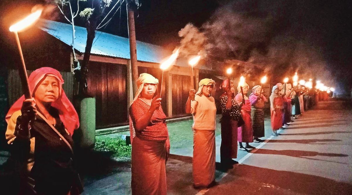 This are not #Diwali lights !! This are #MeiraPaibi who are undertaking night vigil to keep their family safe from #KukiTerrorist who have taken away everything even a single ounce of happiness.  <a href="/NBirenSingh/">N. Biren Singh</a> @BiswajitThong <a href="/IbobiOkram/">Okram Ibobi</a> <a href="/meghachandra_k/">Keisham Meghachandra Singh</a> <a href="/AShardaDevi/">Adhikarimayum Sharda Devi</a>