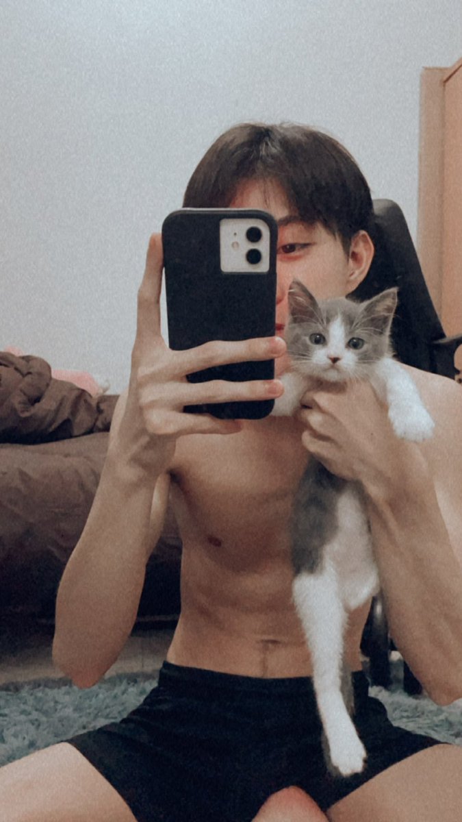 lokialternative's tweet photo. ‼️Ratchata Luffy Onlyfans‼️

📩DM for FREE Copies 🔞 https://t.co/gys1jrX7ee