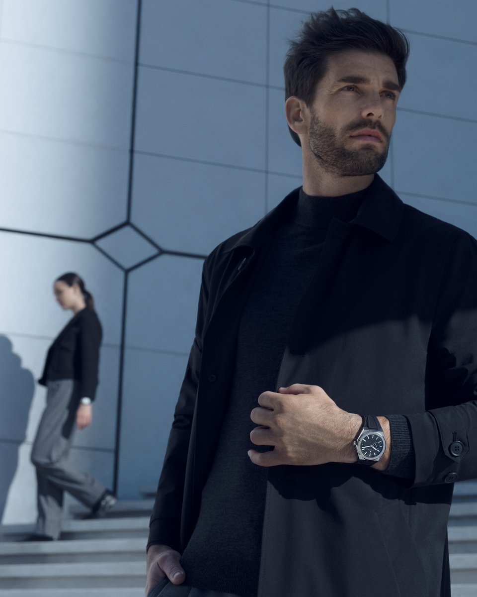 ZenithWatches's tweet photo. #DefySkyline: We've all got a light that calls out to us to reach further and higher. Follow it ➡️
#ZenithWatches #ZenithElPrimero #DefySkylineBlack #ElPrimero #Watches #Watch #ZenithWatch #Luxury #WatchAlert #WatchCollector #WatchOfTheDay https://t.co/W3wkbApvG5