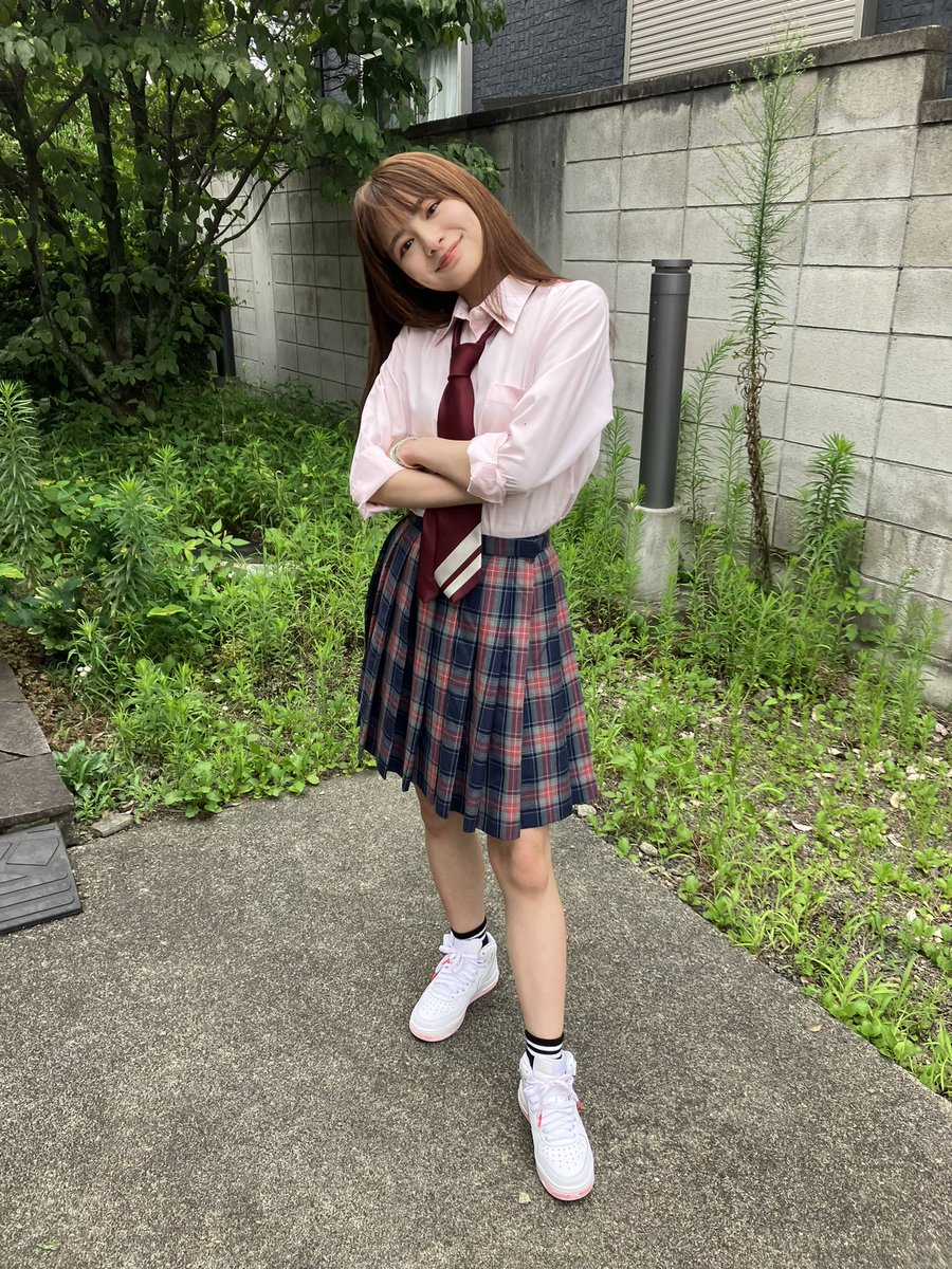 ／
 #家政夫のミタゾノ
 第5話TVerで無料配信中！
＼

有坂凛 役の #中島もも さん👼🏻
スタッフ一同の心を鷲掴みにして
佐賀県へ帰られました💨

第５話はぜひTVerでご覧ください！
tver.jp/episodes/epml9…
お気に入り登録もお願いします❣️