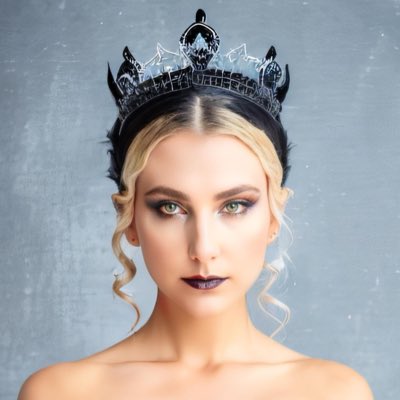 officialPunkyJD's tweet photo. #NewProfilePic #Queens #GRAMMYs https://t.co/Eh8jRIlBJW