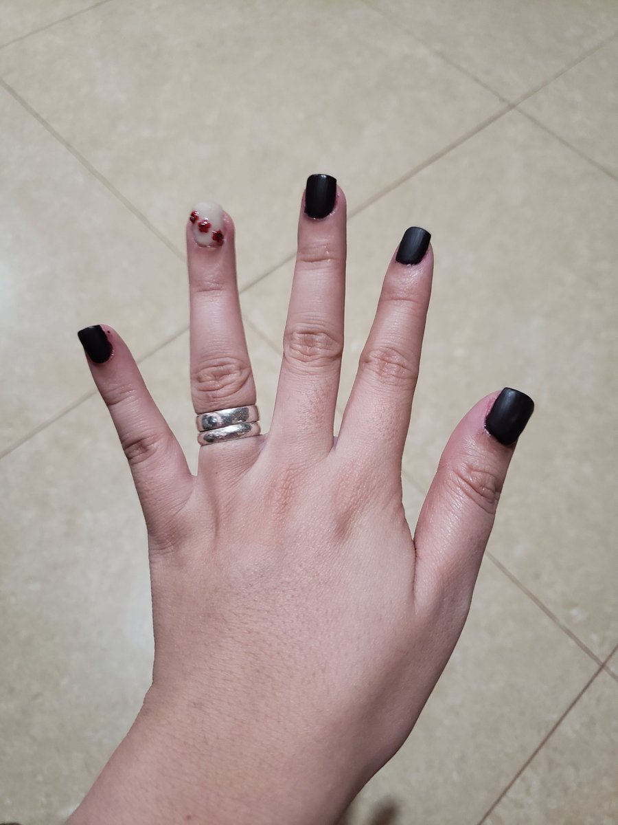 coolestdeby13's tweet photo. 😉 New addiction https://t.co/KRxfT7dP7V
