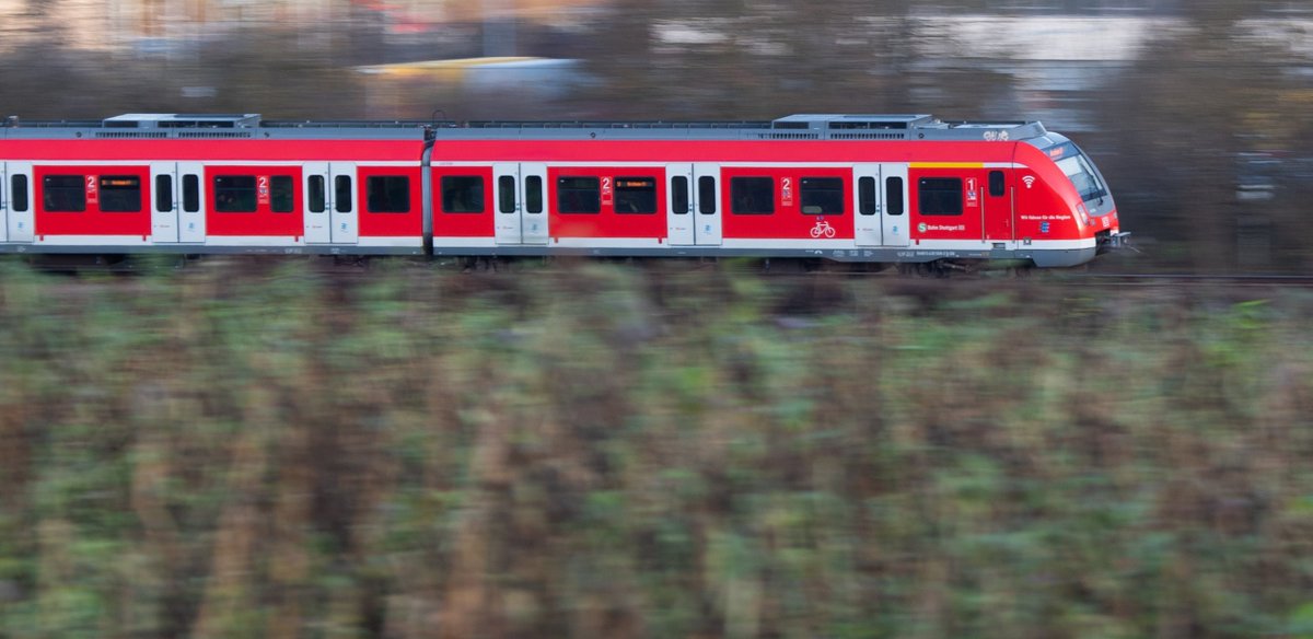 Kommt die <a href="/SBahn_Stuttgart/">S-Bahn Stuttgart</a> in die Region #Heilbronn? #Lauffen ist mögliche Endhaltestelle der Linie S5. <a href="/vrs_org/">Versus Esports</a> stimme.de/4860765