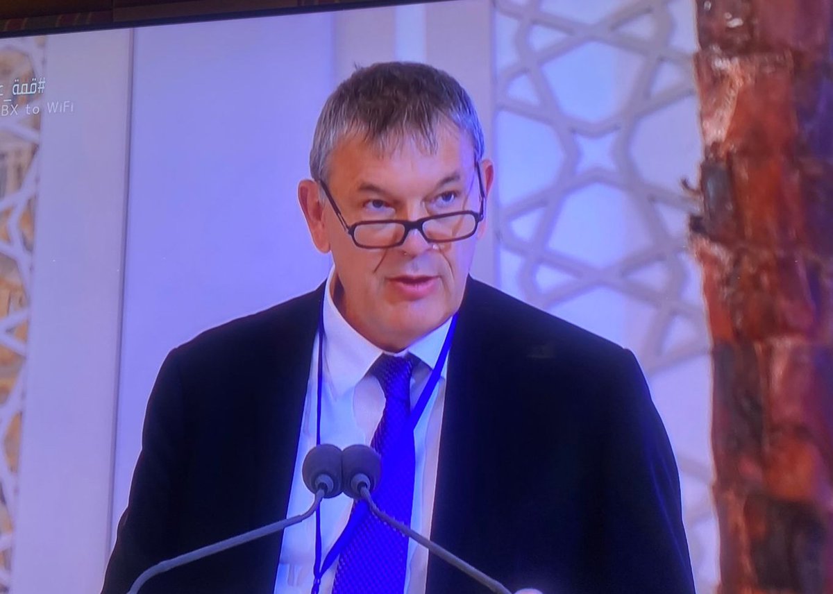 UNLazzarini's tweet photo. In Riyadh today addressing the Joint Arab-Islamic Extraordinary Summit.

I call once again for an immediate humanitarian ceasefire, the full respect of international humanitarian law, the continuous flow of humanitarian aid- including fuel- as well as financial support for @UNRWA https://t.co/HBMD4j1CtO