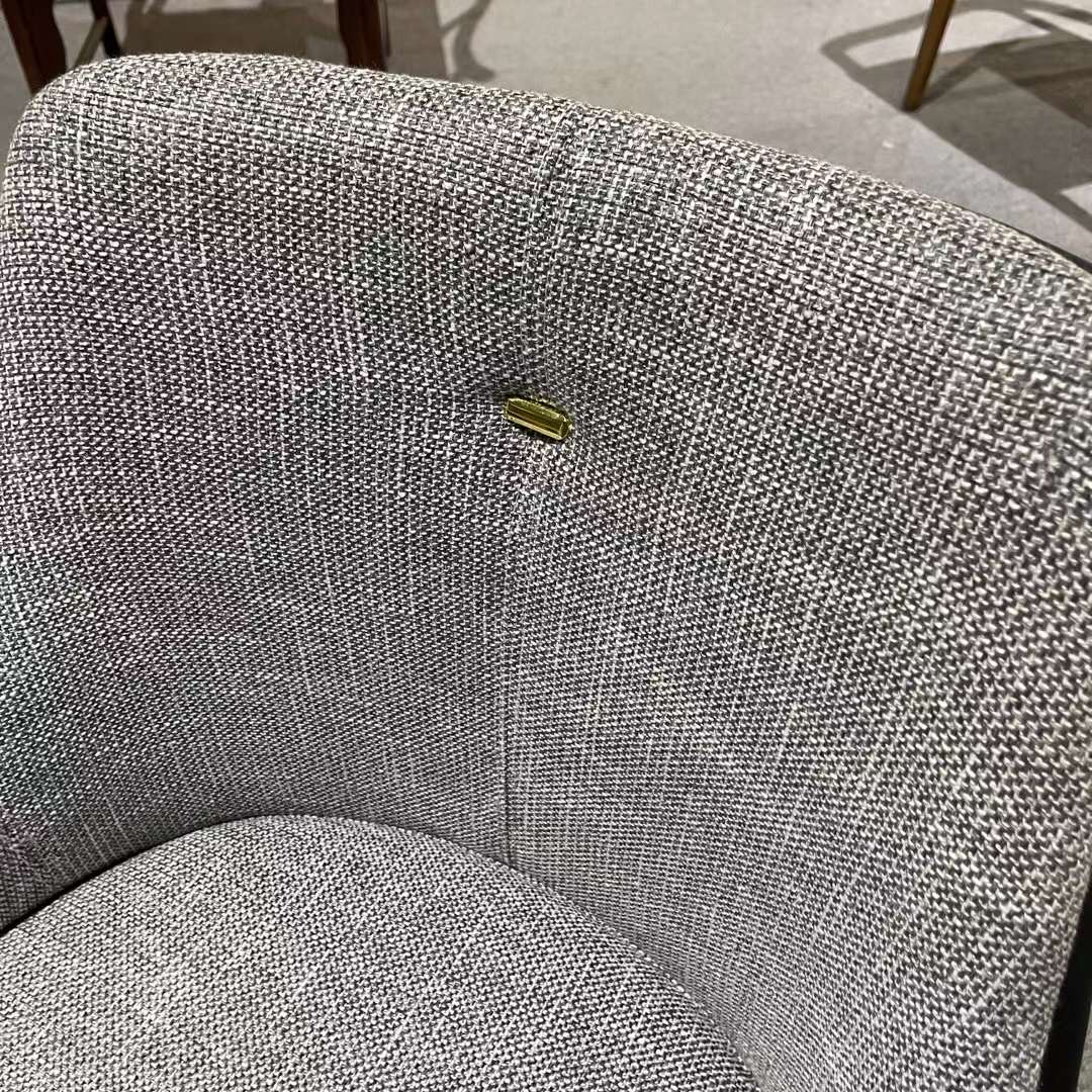 LianmaoFurn's tweet photo. Introducing our new dining chair collection — a perfect blend of style and coziness. From family dinners to elegant gatherings, these chairs are crafted for memorable moments. Elevate your dining space! 🌟 #DiningChic #HomeStyle #ComfortableElegance" https://t.co/9NQd1QFZmh