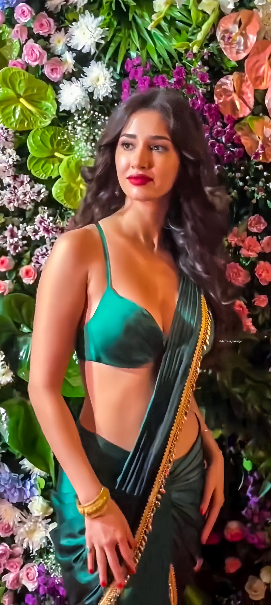 F-pnBOHacAAj3Uo?format=jpg&name=large