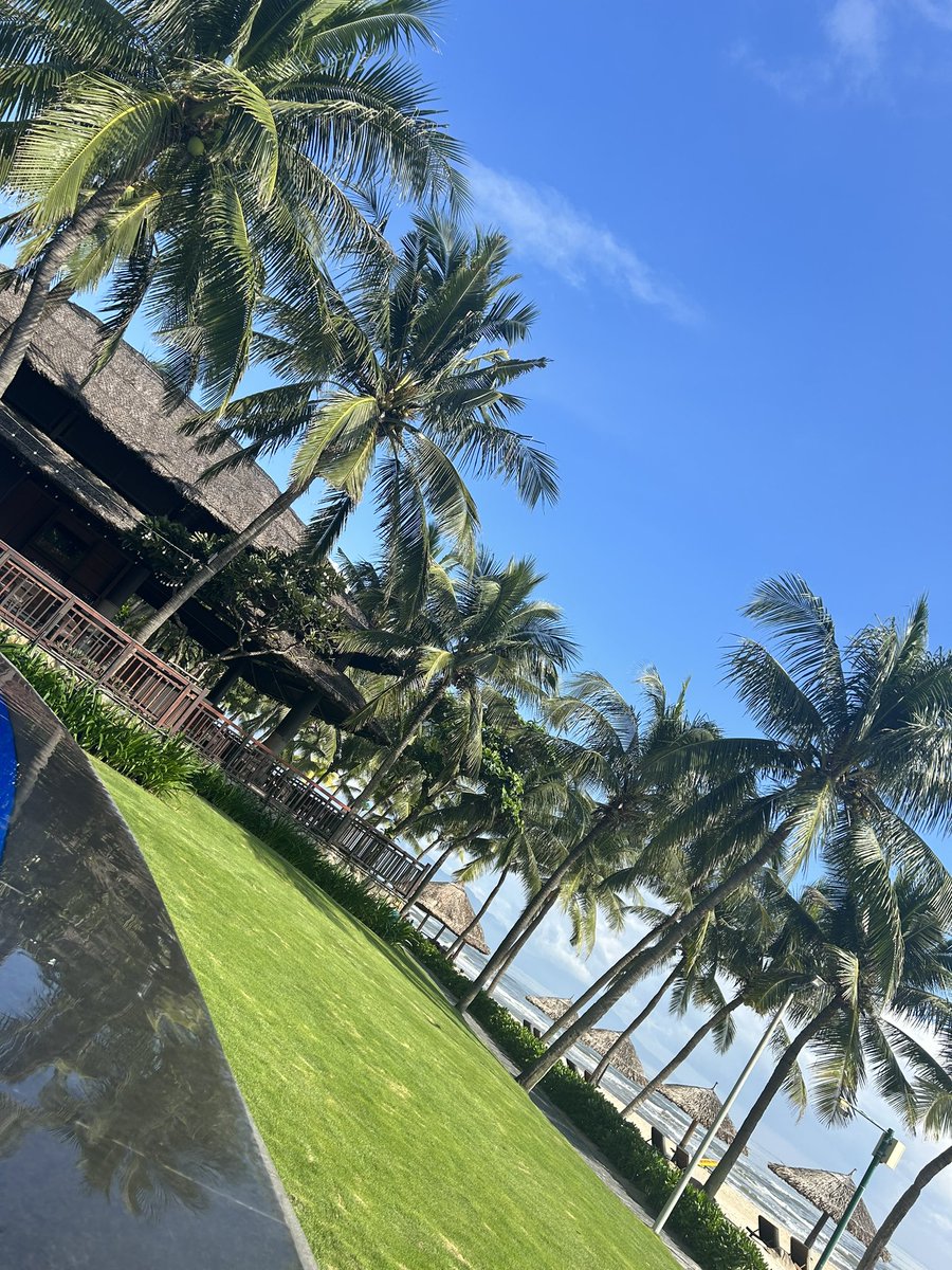 tmkrntrip's tweet photo. 先日マリオットダナンリゾート&amp;スパ🇻🇳に泊まったけどウエルカムフードとかベッドメイク後の心遣いとかマリオット系列やっぱり好き♡ってなりました🌴☀️ https://t.co/v4vTkDRKUx