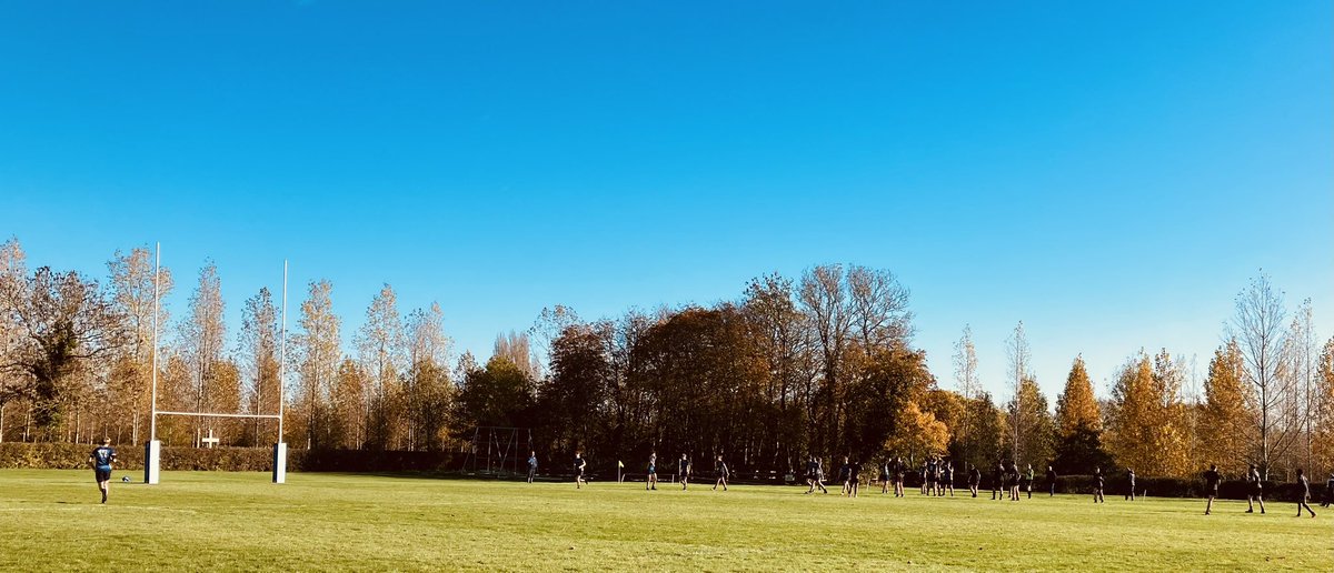 jamesrainer's tweet photo. 17-17 watching the @RatcliffeColl 2nd XV on a stunning morning on the Chapel Pitch. https://t.co/VMn62DAoRY
