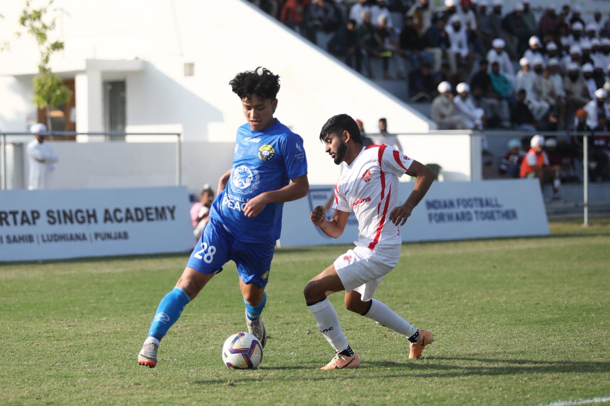 I-League (@ileague_aiff) on Twitter photo Namdhari edge <a href="/realkashmirfc/">Real Kashmir FC</a>, bag first #ILeague win โ
#NAMRKFC report ๐ bit.ly/3MFZgOO
#TogetherWeRise ๐ค #IndianFootball โฝ Namdhari edge <a href="/realkashmirfc/">Real Kashmir FC</a>, bag first #ILeague win โ
#NAMRKFC report ๐ bit.ly/3MFZgOO
#TogetherWeRise ๐ค #IndianFootball โฝ