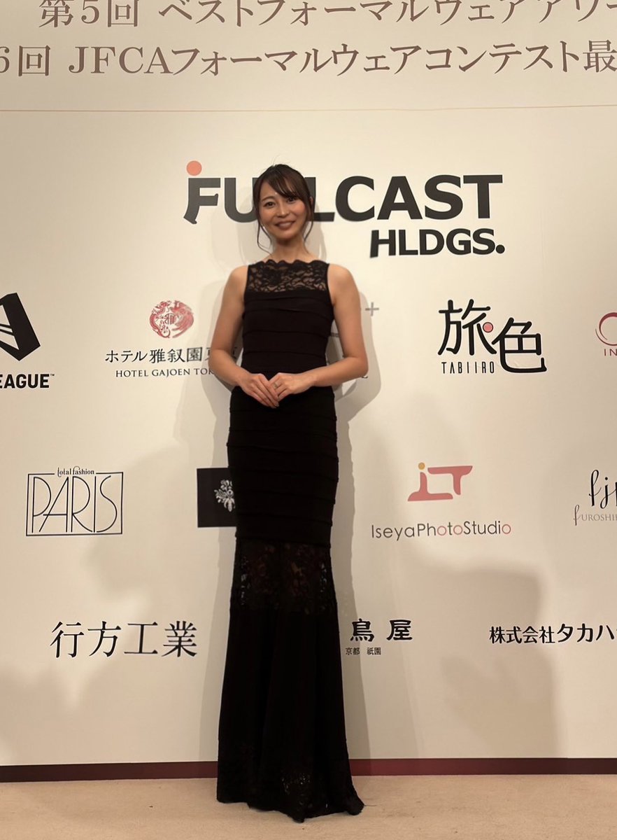 KawawaManami's tweet image. MCとしての参戦は初めて☺︎
自分が出たミスコンの司会を出来て
とても光栄に思います。
また、皆さんの素敵な人柄に
感謝と感激の1日でした！

#JFCAフォーマルウェアコンテスト
 #ベストフォーマルウェアアワード 
#アンミカ #IKKO #八木勇征 #コムドットやまと