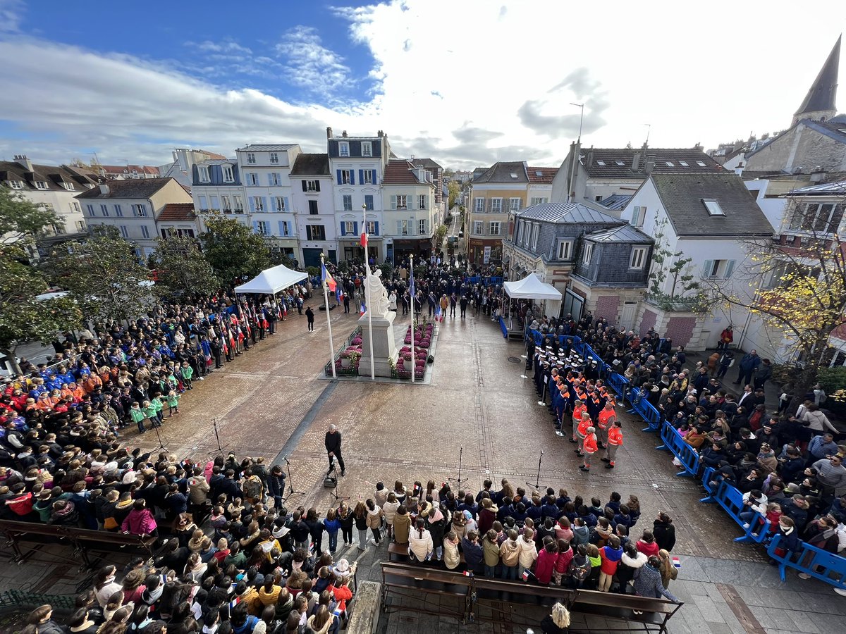 villederueil's tweet photo. 🇫🇷#Commémoration du 11 novembre à Rueil-Malmaison. https://t.co/ZwohlZIN0Y