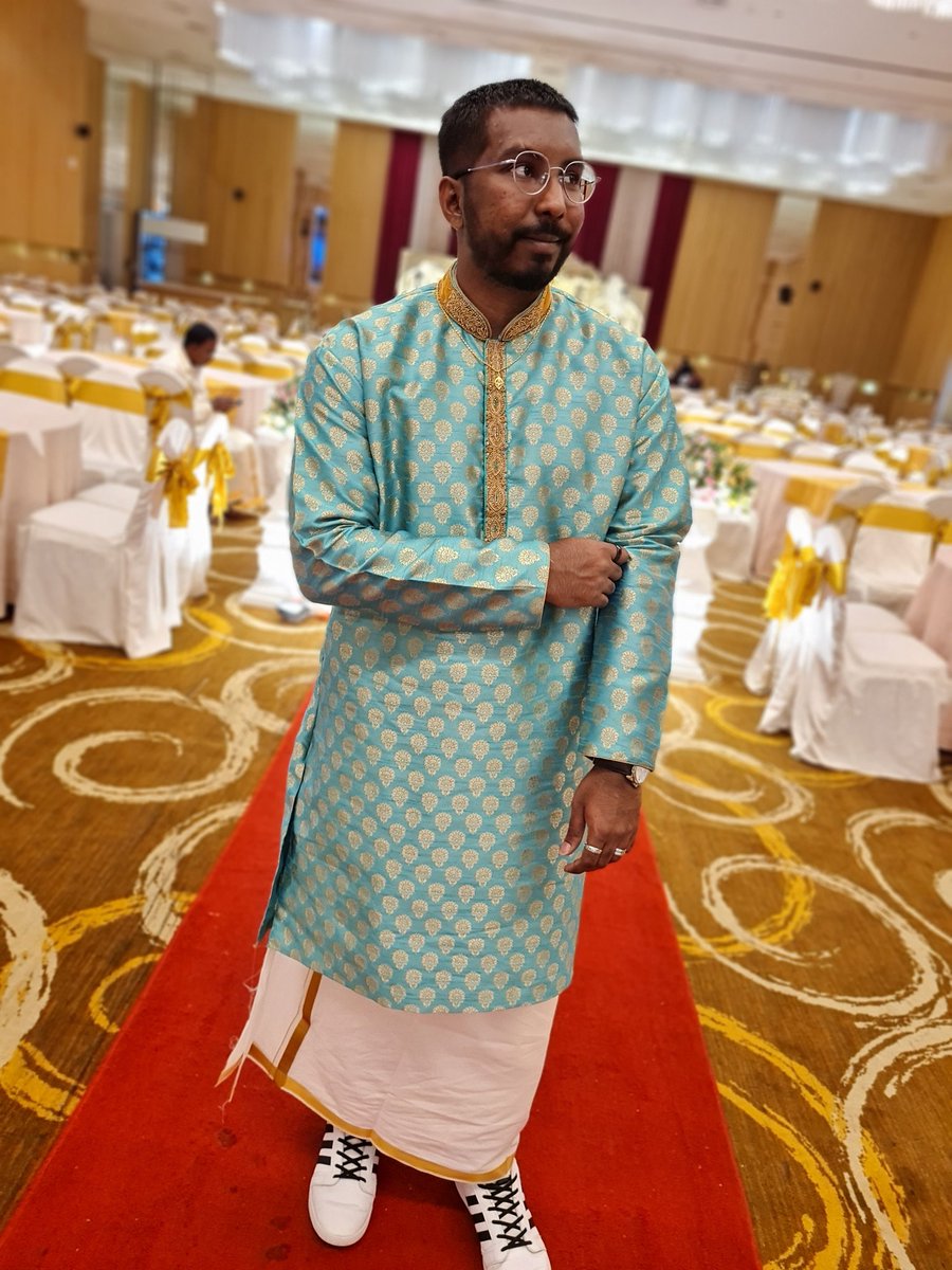 JJeganesh's tweet photo. Throwback to brothers wedding. https://t.co/GV6qfHze5G
