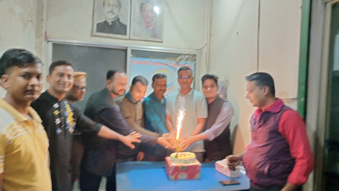 হোসেনপুর মডেল প্রেসক্লাবের উদ্যোগে সাংবাদিক সঞ্জিত’র জন্মদিন পালন