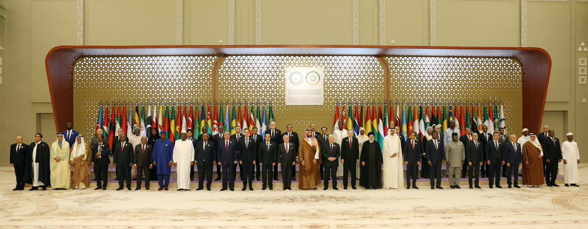 ragipsoylu's tweet photo. If you zoom in, you can see Assad, Sisi, MbS and Erdogan in a one single shot for the first time in a decade https://t.co/UwWyQValPd