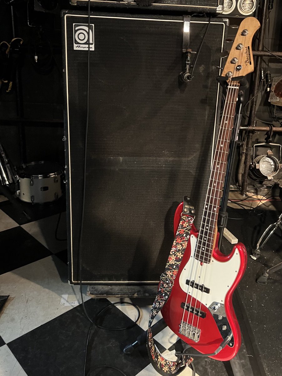 fug_knibass's tweet photo. いつもありがとう
 #ベースの日2023 https://t.co/A1ZkdQwePk