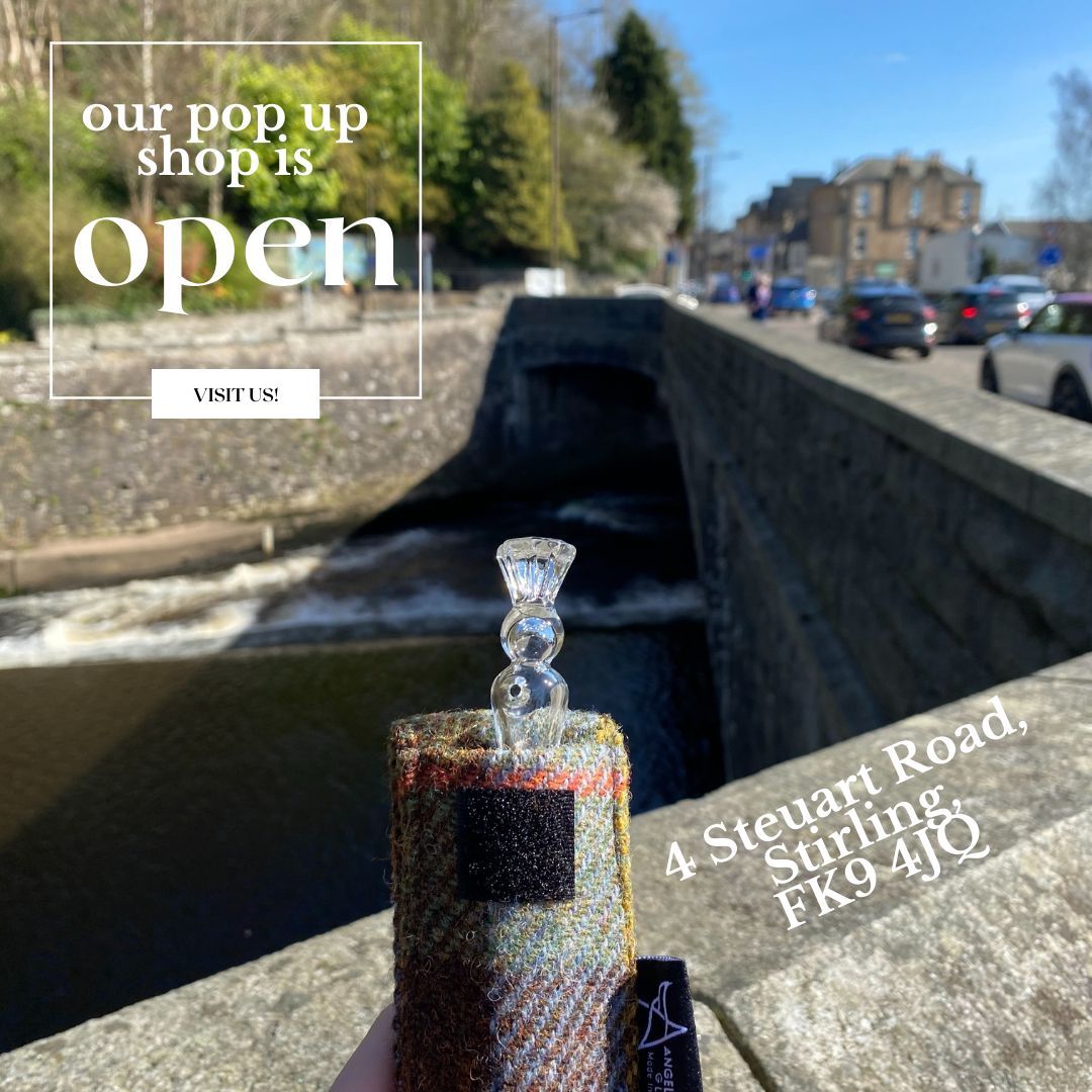 We are open until 4pm today!

Why not pop in and browse our whisky accessories including Whisky Water Droppers, Bottle Stoppers, Harris Tweed accessories, and more😍🥃

#glassware #glassblowing #glass #handmade #scottish #scotland #localbusiness #bridgeofallan #popupshop