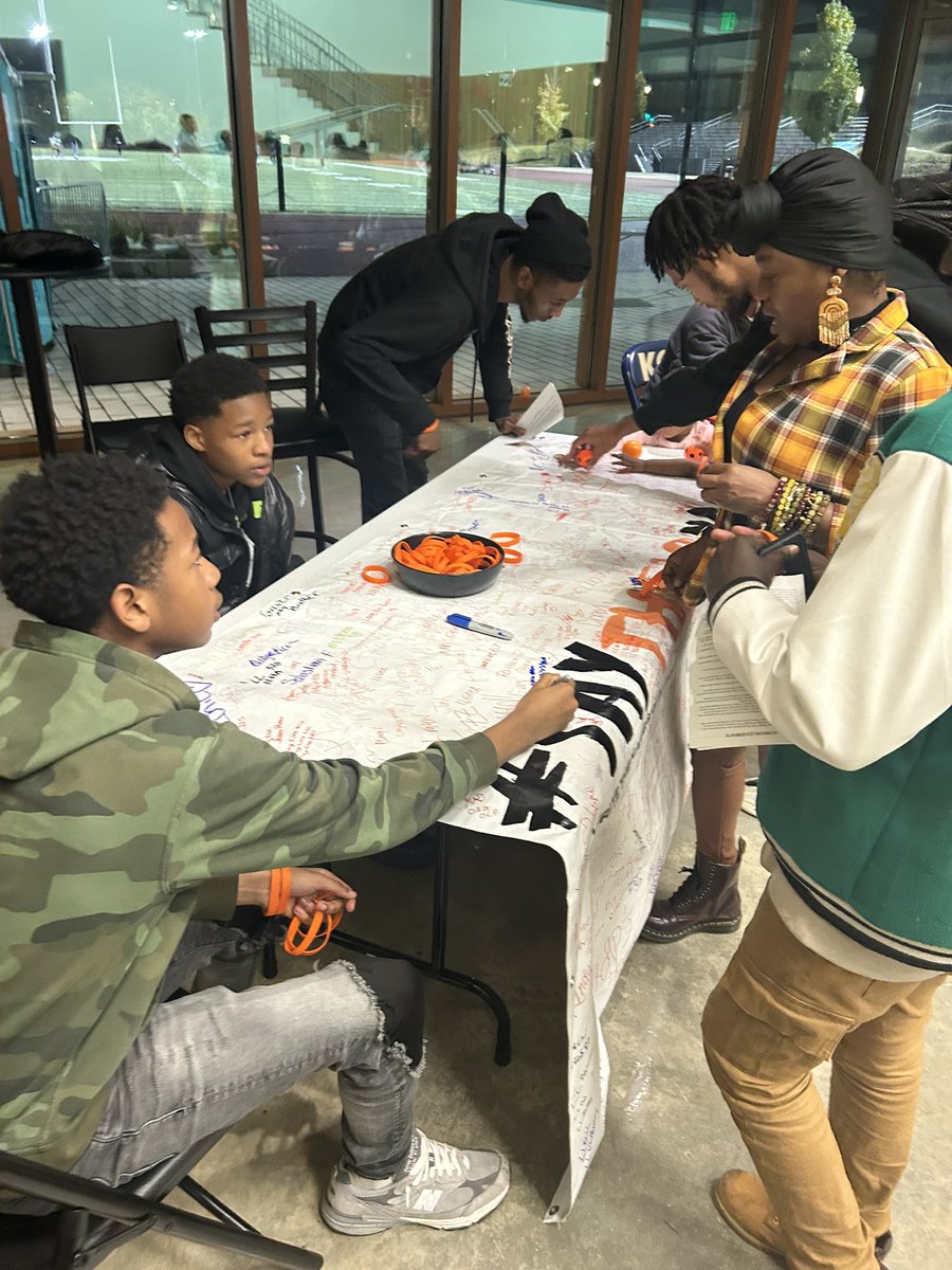 TheTRIGGERProj's tweet photo. Proud to spread prevention @KIPP College Prep DC! Our #TRIGGERUniversity Youth Ambassadors and Preventionists talked to students, community, and families about maintaining their personal prevention paths, #SayTheirName activity, and gave out orange swag #WeArePrevention https://t.co/ERsdXKWLp4