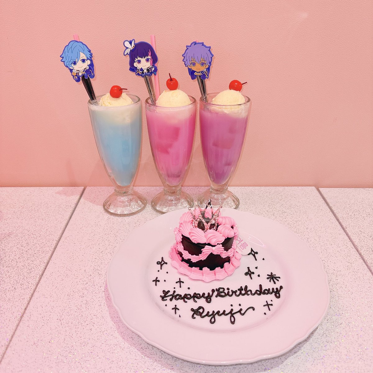 1111_tantan's tweet photo. お誕生日当日も一緒に過ごしてくれてありがとう☺️💖 https://t.co/FF4pi7IvNM