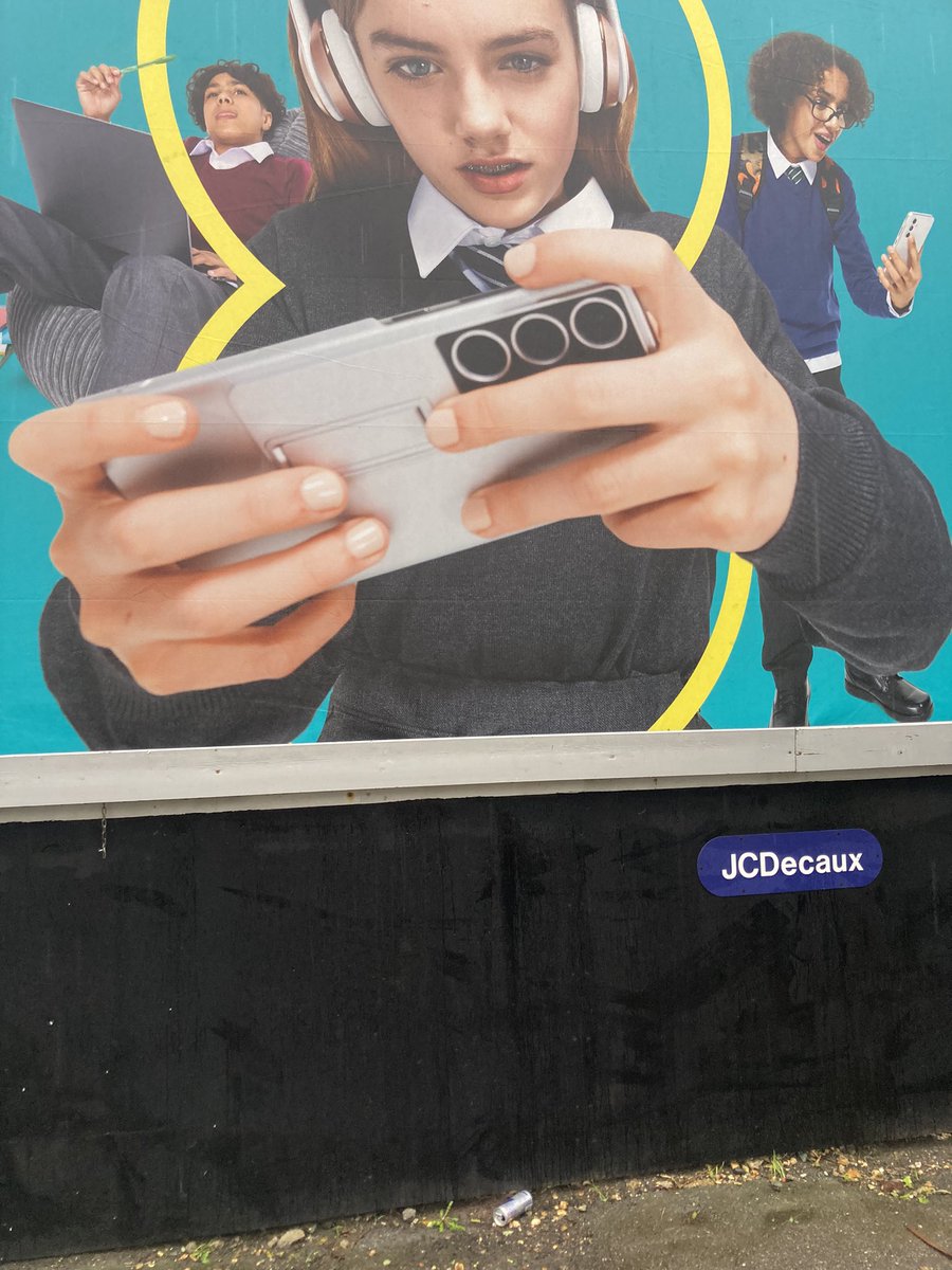 stephenbarker's tweet photo. Red Bull can SB148. In the picture at #Denham train station. #London #LitterPicking #Recycling #RedBullLitter #RedBull 
@RedBullLitter @KeepBritainTidy Take responsibility @RedBullUK #LitterTwitter #LitterX https://t.co/DYGwh4ktI0