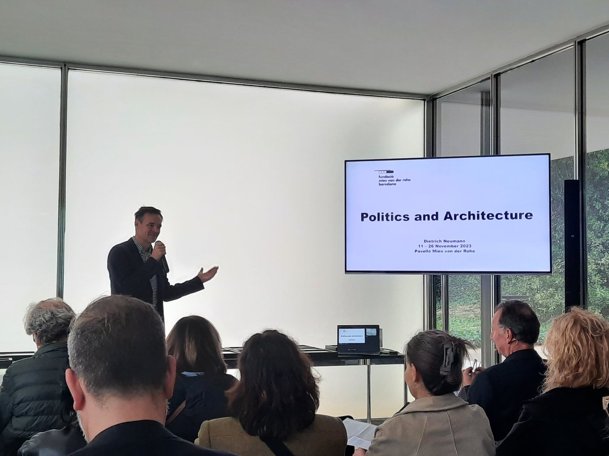 antgarijo's tweet photo. #Polítics and #architecture, una nova intervenció al #pavelló #mies de #Barcelona de la @FundacioMies amb l'autoria del professor i investigador Dietrich Neumann. Una interpretació de la situació política a Alemanya i a Espanya a l'any 1929. 
#Politica https://t.co/50ZYU7pwHP