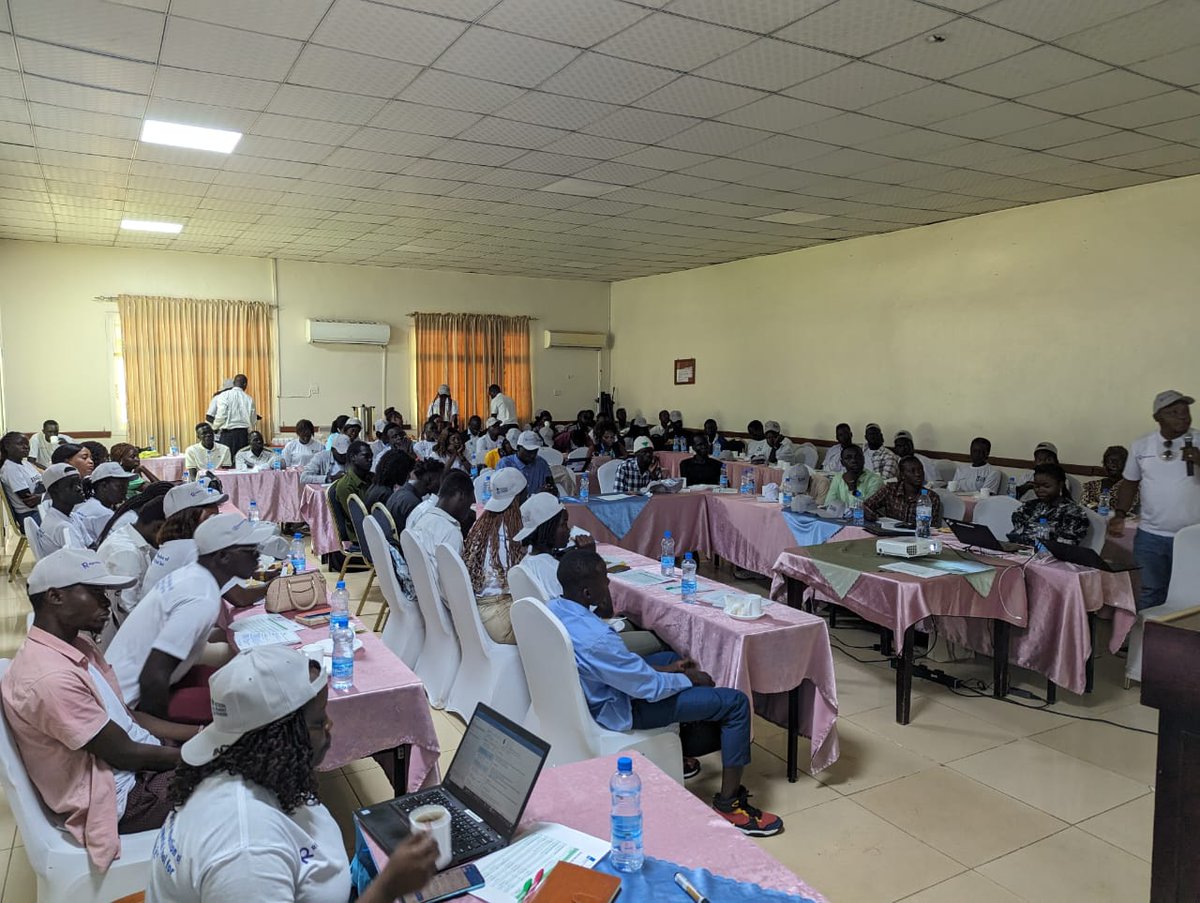 ACF_SouthSudan's tweet image. Our Comprehensive Media Training under Right2Grow in South Sudan was a major hit, exceeding expectations with over 90 engaged journalists. 🎙️📈 Highlights include commitments from Media houses . A big thanks to the Kingdom of Netherlands for their generosity #EmpoweringVoices