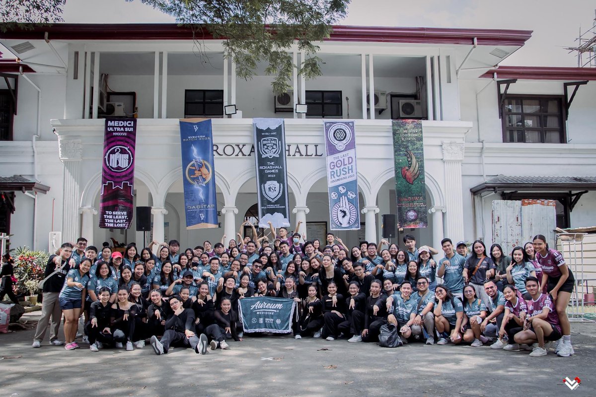 WvsuMsc's tweet photo. Day 1 of Hinampang 2023 was 🔥🔥🔥

See you tomorrow for the start of the Major Games eliminations, Roxas Hall!

📸 ILLENS (on Facebook)

#TheRoxasHallGames
#TheBalladofGoldThunderandMuses
#Hinampang2023 https://t.co/JyMPJ35qIB