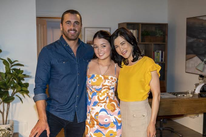 neighbuzzpod's tweet photo. Rods out; Pod's out! #Neighbuzz #Neighbours https://t.co/Zk6AroFGqF