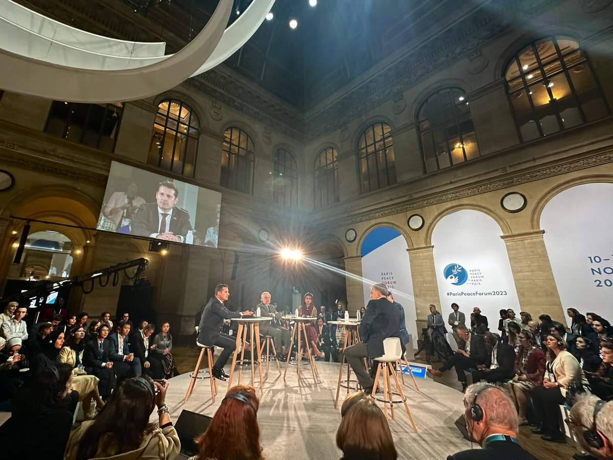 “Ao invés de trabalhar sobre o passado, tentámos trabalhar sobre o futuro, introduzindo uma cultura de paz p/ garantir q/ o q/ aconteceu durante o conflito em Moçambique não volte a acontecer”

- Mirko Manzoni, Enviado Pessoal de <a href="/antonioguterres/">António Guterres</a> p/🇲🇿, no #ParisPeaceForum2023