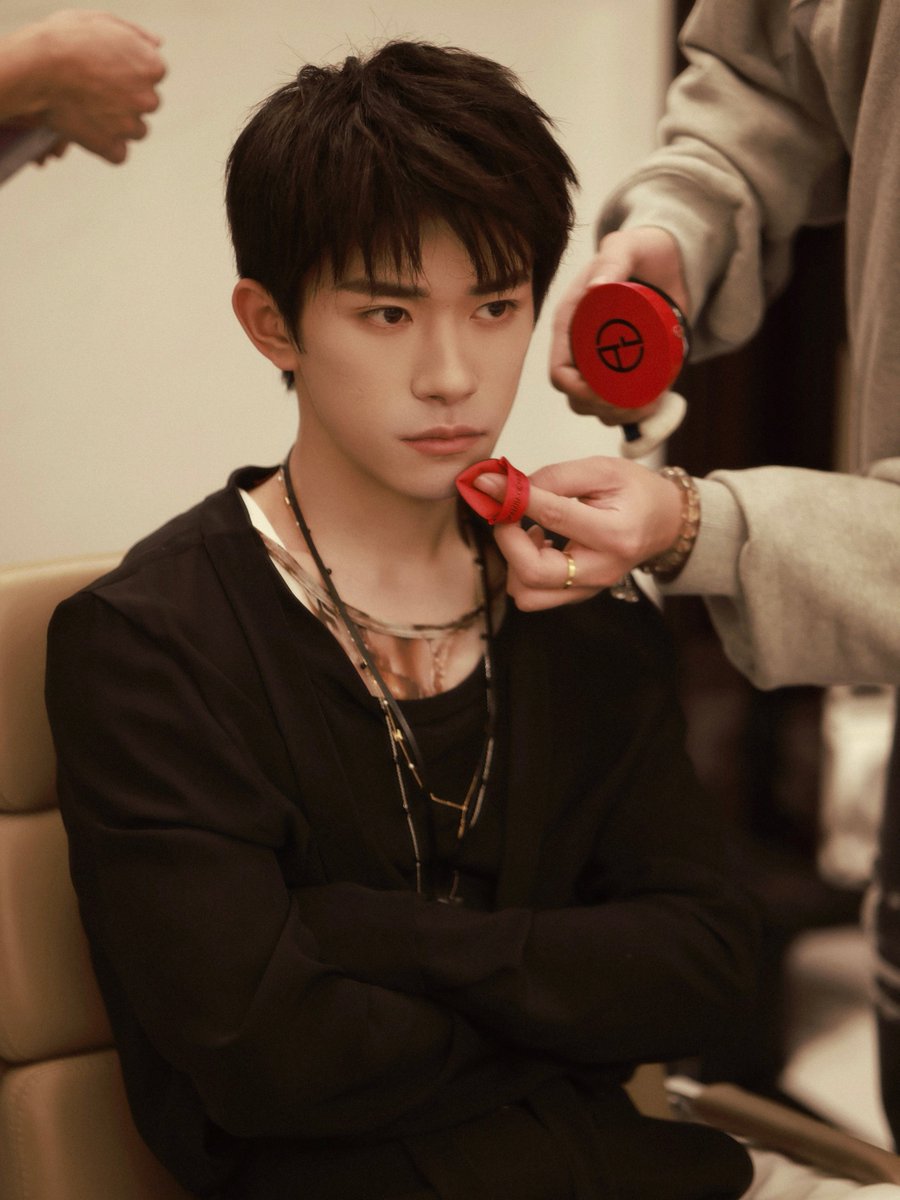 TFBOYS_THFANS tweet media