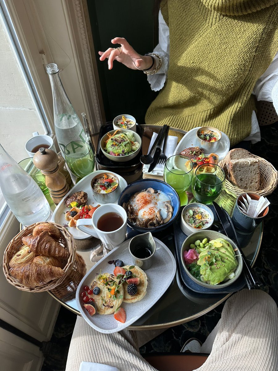 Constantin el Valiente tweet media