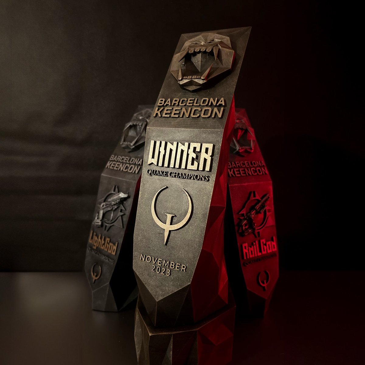 Último proyecto realizado para <a href="/KeenconGaming/">KeenCon</a> Barcelona y <a href="/AsterEsports/">Aster Esports</a> 
Trofeos para el torneo Keencon Barcelona 2023 quake champions