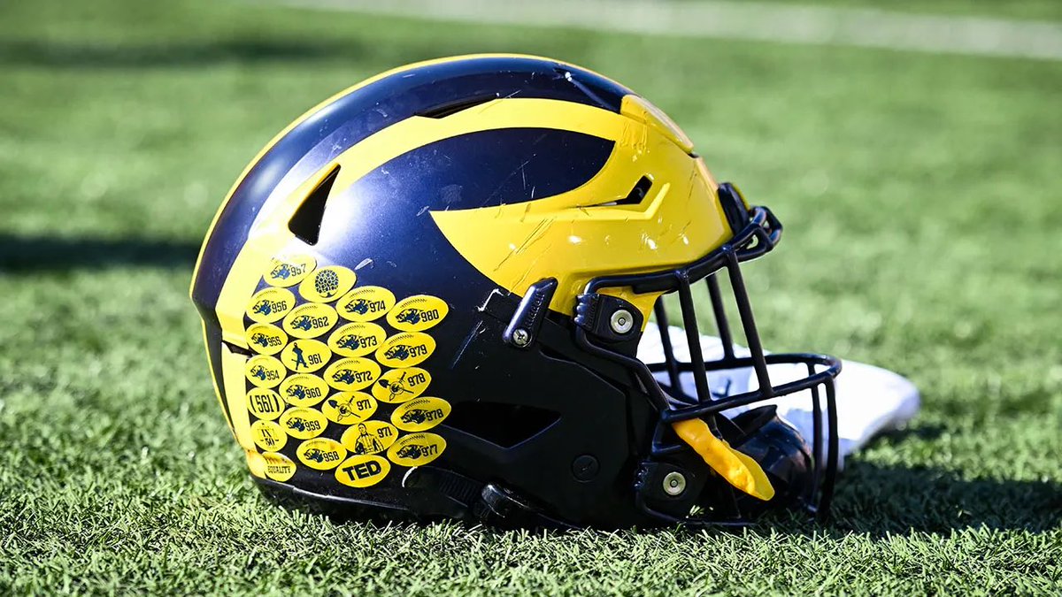 scottjames1711's tweet photo. Bet!! #FreeHarbaugh #GoBlue https://t.co/wpEZWzFuMS