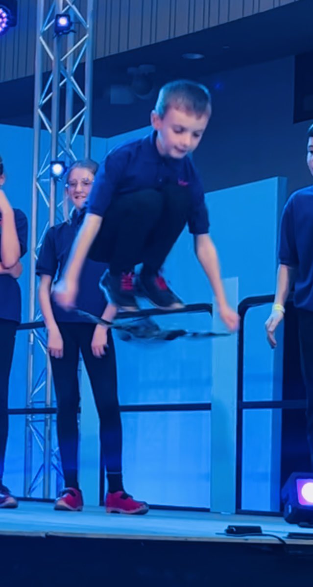 Meinir Jones tweet media