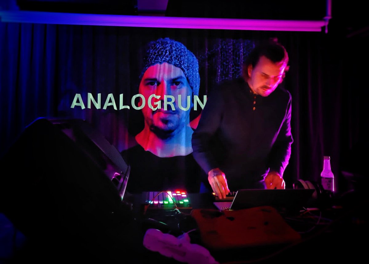 analogrunner's tweet image. Zopar momentiek zo vcerajsieho skveleho vecera a dj setu v Arta Piestany 💙