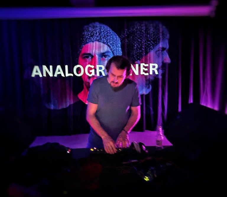 analogrunner's tweet image. Zopar momentiek zo vcerajsieho skveleho vecera a dj setu v Arta Piestany 💙