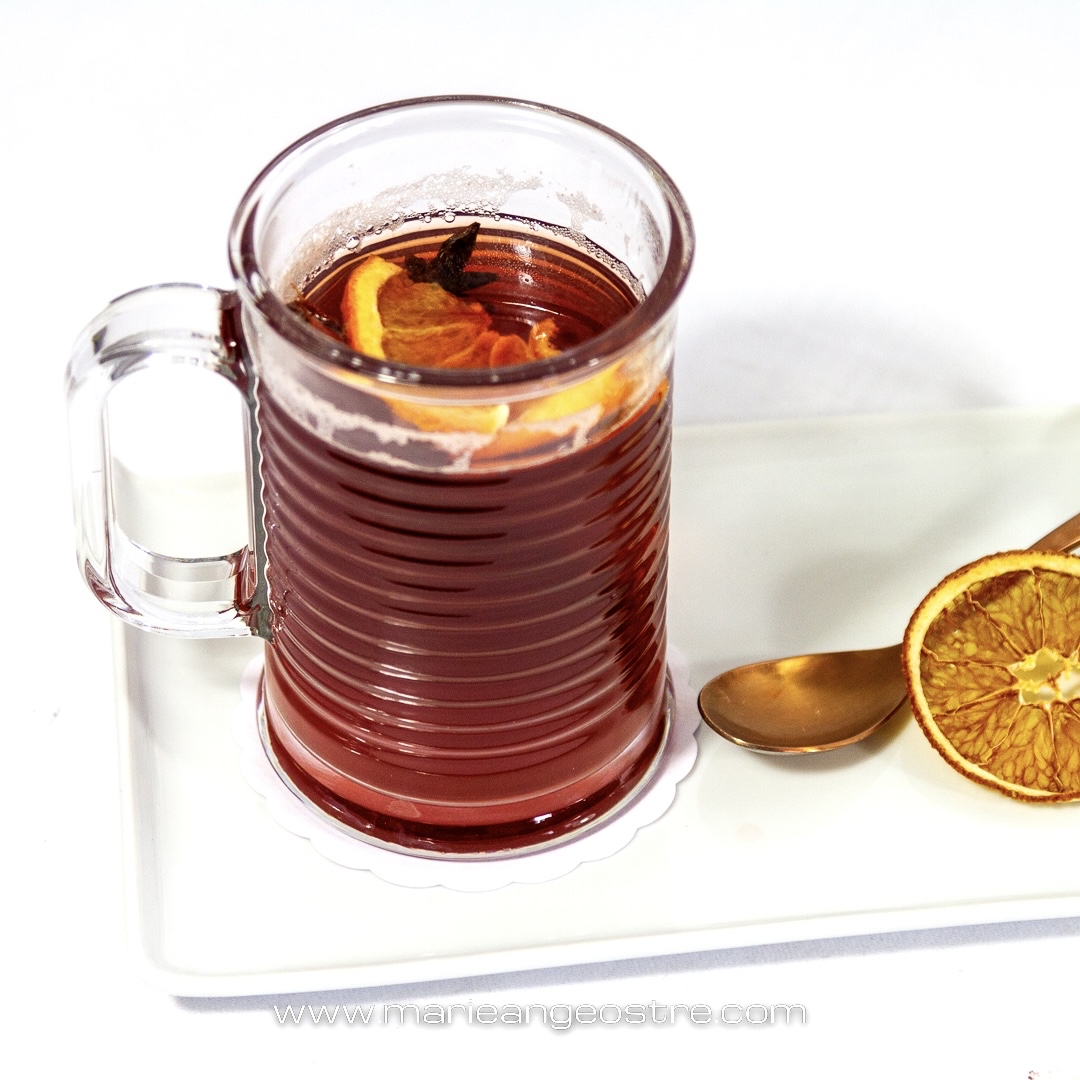 🇫🇷 Le glögg est sans doute la boisson la plus populaire dans tous les pays scandinaves dès la mi-novembre et jusqu'en janvier. #glogg #vinchaud #drink #foodie #wine #norway 
📍 <a href="/visittromso/">Visit Tromsø</a> <a href="/visitnorway/">Visit Norway</a>  🇳🇴 øø_worldclub_norway