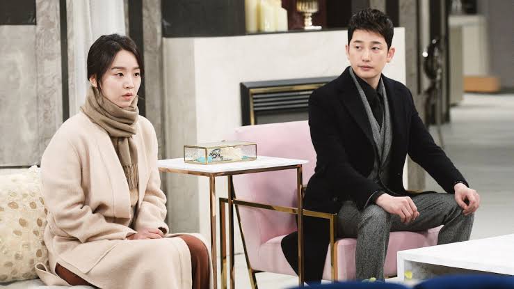'Jian and Do Kyung'
Shin Hae Sun with Park Si Hoo 💖

#ShinHaeSun
#MyGoldenLife