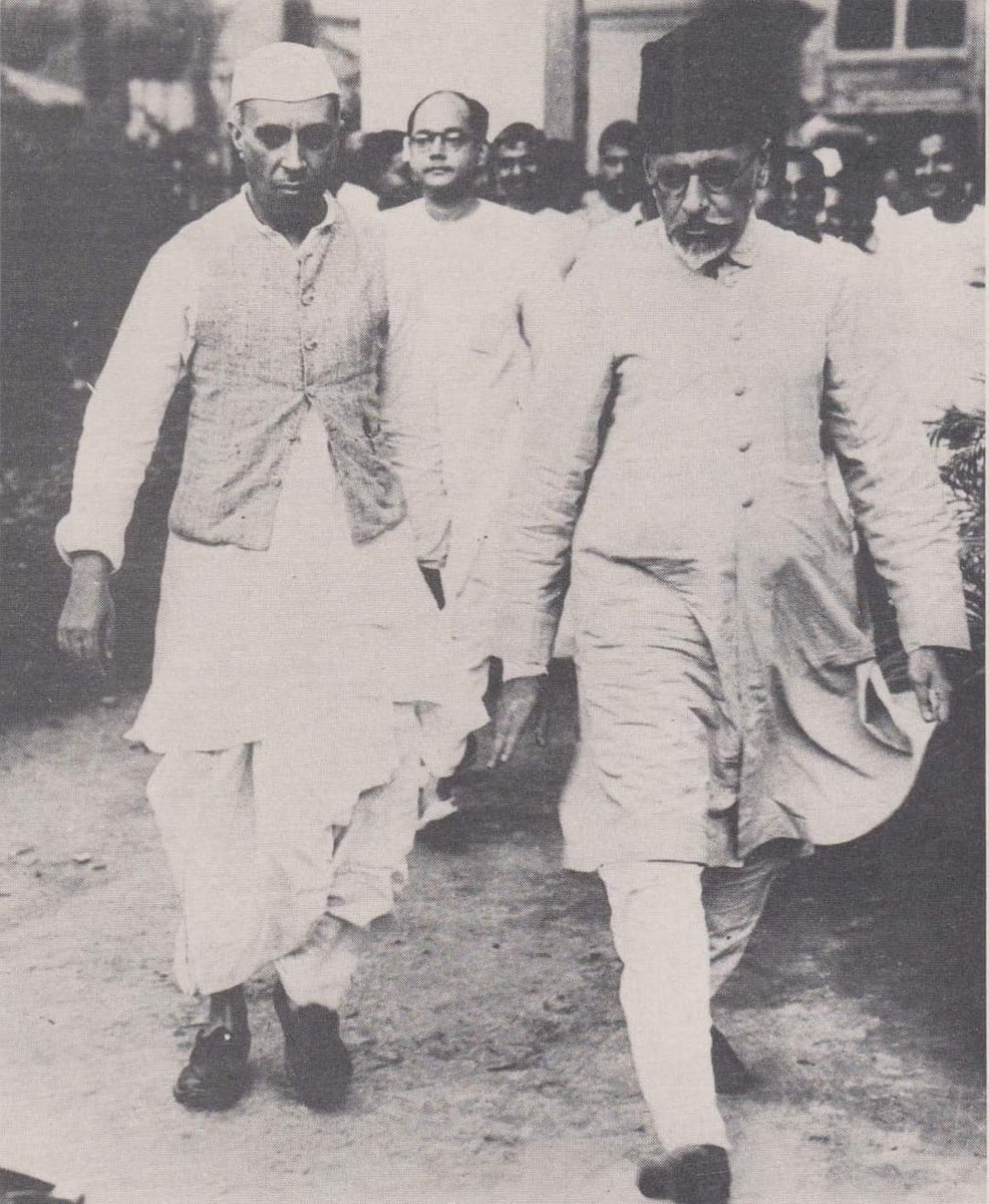 Jawaharlal Nehru with Maulana Abul Kalam Azad.

#MaulanaAbulKalamAzad.

#JawaharlalNehru .