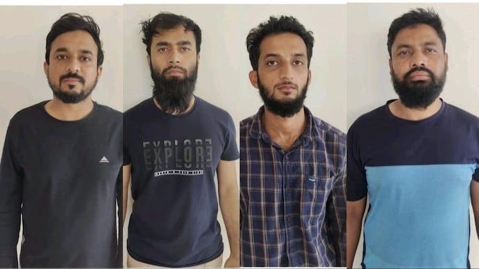 MeghUpdates's tweet photo. UP ATS has arrested 6 students from Aligarh Muslim University (AMU) for allegedly plotting terror attacks across Uttar Pradesh and ISIS links.

Raquib Imam Ansari (29) doing BTech & MTech, Naved Siddiqui (23) doing BSc, Noman Gaffar (27) is a BA (hons) & Nazim (33) and other 2 also from AMU.