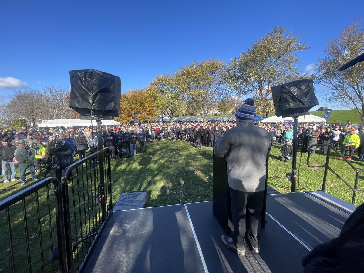 Lisa Hughes tweet media