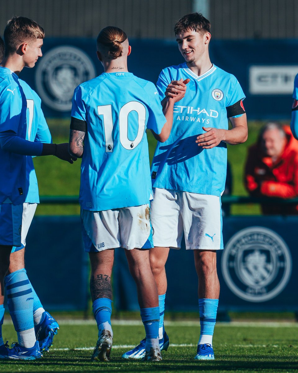 #U18PL RESULTS Nott'm Forest 2-2 Leeds Blackburn 0-3 Man Utd Crystal Palace 2-1 West Brom Newcastle 3-0 Sunderland Leicester 1-4 Spurs Reading 1-5 West Ham Stoke 2-4 Liverpool Arsenal 4-3 Norwich Man City 3-0 Wolves (📸 @ManCityAcademy)